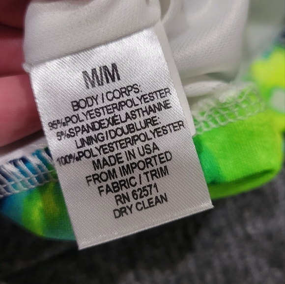 NWT two piece set! Saks Fifth Avenue - Picture 10 of 11